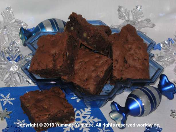 Double Chocolate Pecan Brownies - Yummee gluten-free!