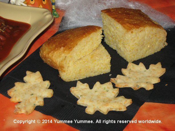 Cornbread - easy gluten-free goodness. The Yummee Yummee Team always makes this recipe with Witch's Brew, chili.
