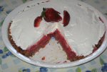 Yummee Yummee No-Bake Strawberry Pudding Pie