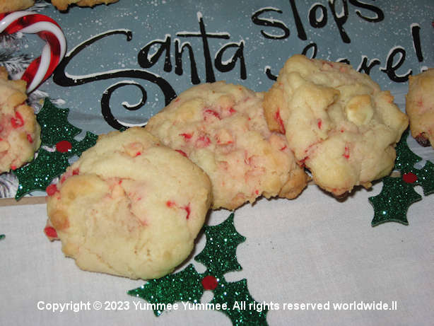 I'm dreaming of a White Chocolate Peppermint Cookie Christmas.