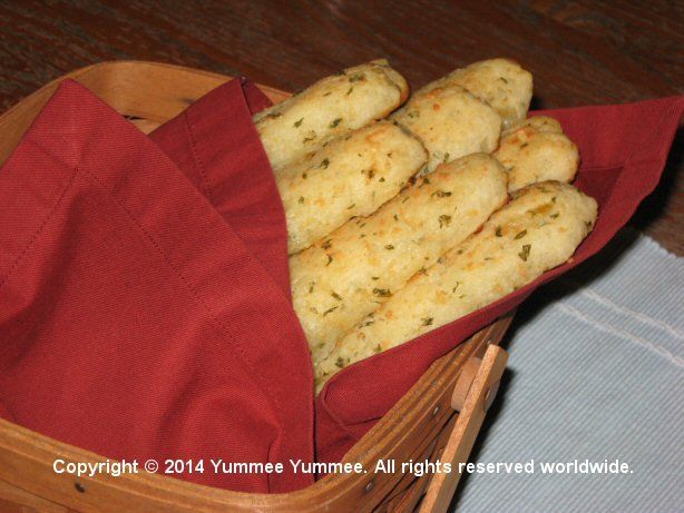 Italian Breadsticks - soft, flavorful, and gluten-free. This recipe is yeast free and yummee yummee.