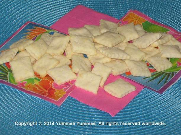 Saltees Crackers are a very traditional cracker. Try this recipe with your favorite soup or stew.